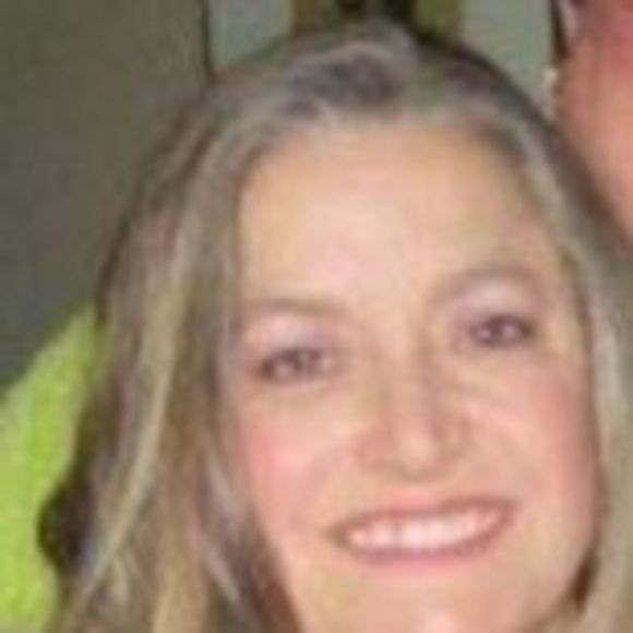 Meet your Posher, Stephanie - Picture 1 of 1